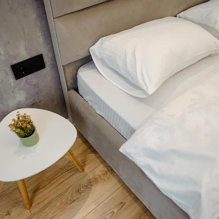 Luxury Oasis Flat Apartment Chisinau Exterior foto